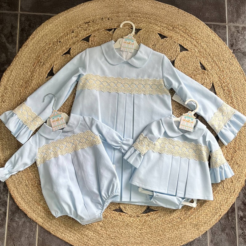 VESTIDO / JESUSITO / PELELE PIQUÉ CON ENCAJE VESTIDO / JESUSITO / PELELE PIQUÉ CON ENCAJE