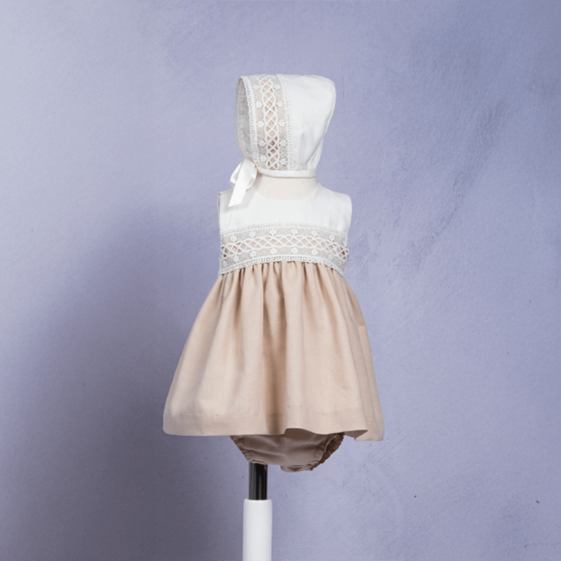 JESUSITO LINO GUIPUR CON CAPOTA